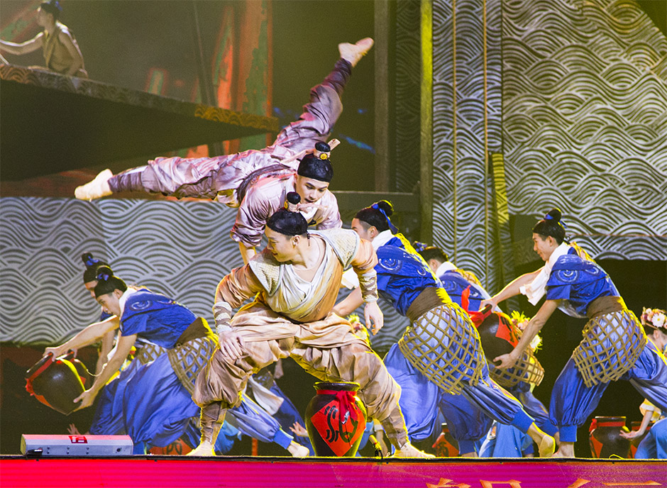 文藝萬(wàn)象！銳豐智能助力第三屆海上絲綢之路國(guó)際藝術(shù)節(jié)開幕式